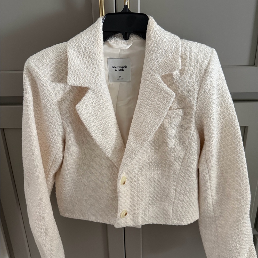NWOT Abercrombie Cropped Tweed Jacket